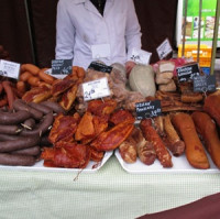 Na jaře se veterinární dozor zaměřuje na četnější farmářské trhy